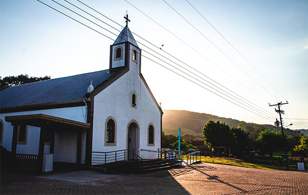 Igreja Santuário de Nossa Senhora das Lágrimas, em Caraá na localidade de Caraá Central