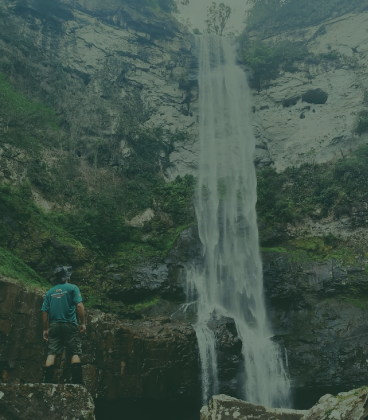 Trilha da Cascata da Quebra Cabo